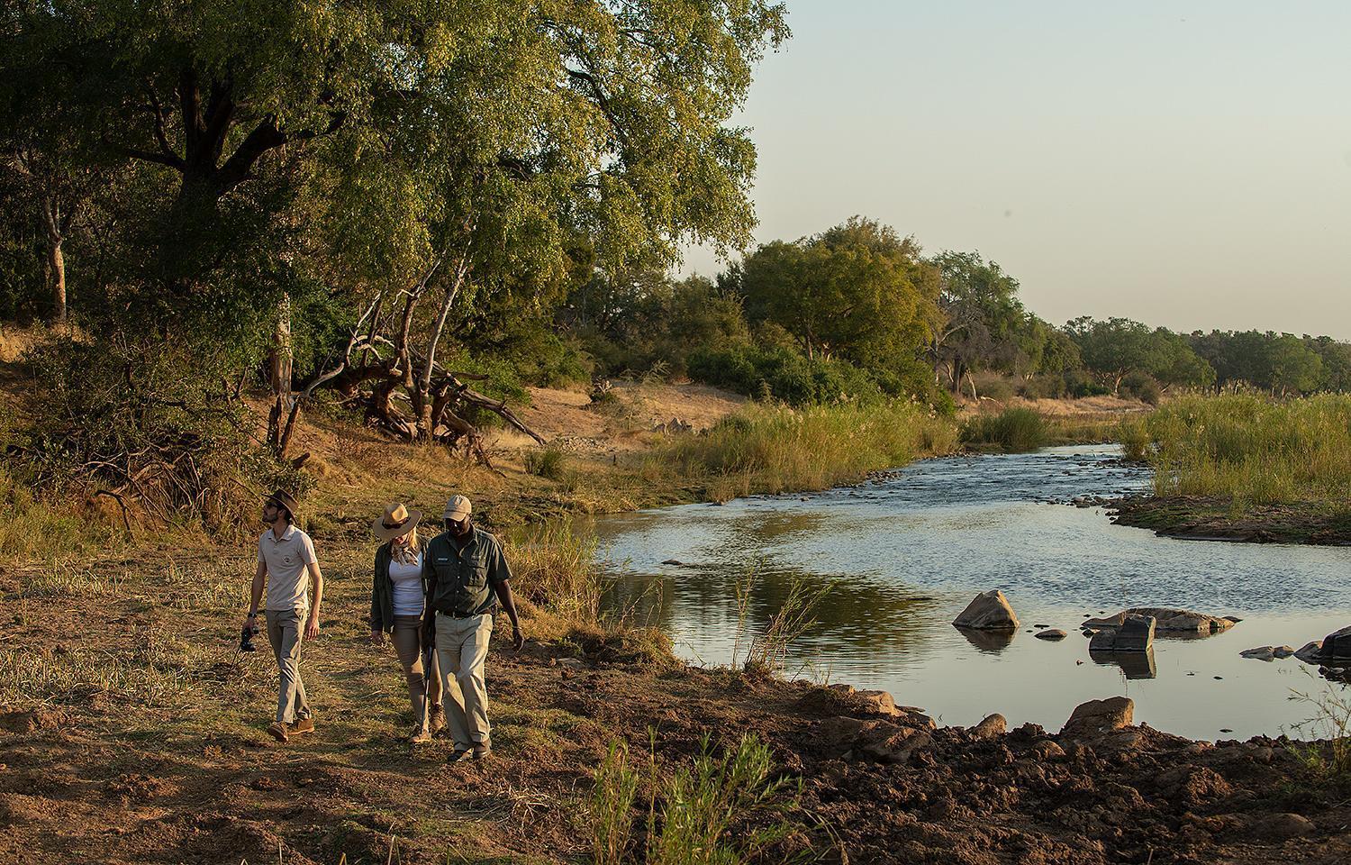 שמורת צייד בלולה Pondoro Game Lodge מראה חיצוני תמונה